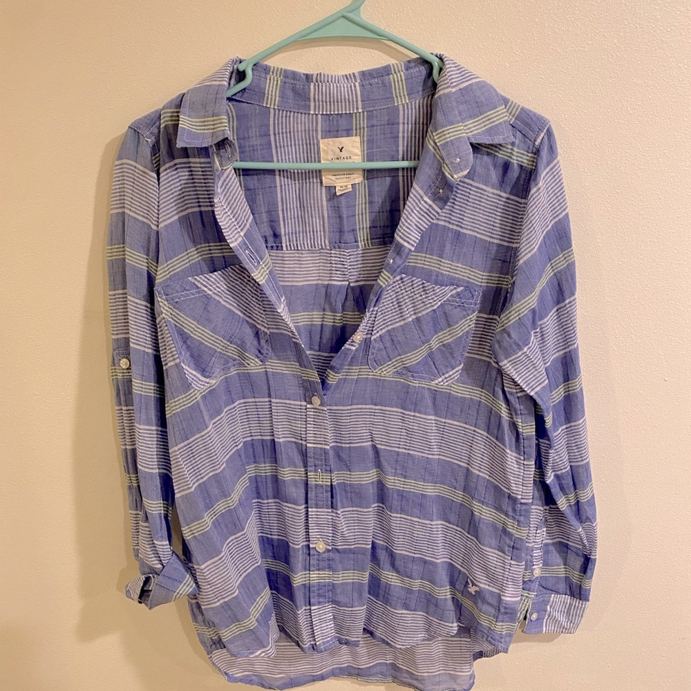 American Eagle button up. Size medium.